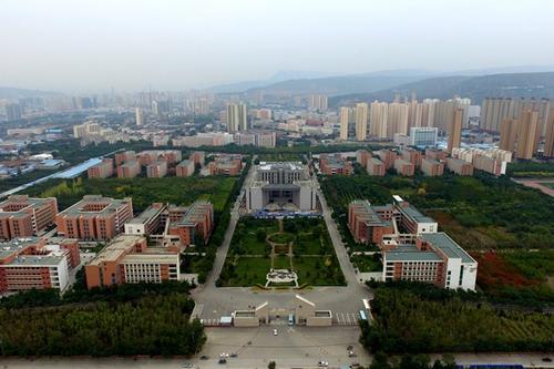 甘肃高校开学时排名_甘肃大学生“造”出各类车高校人才培养多元化