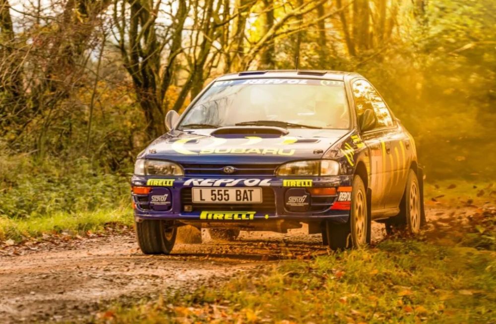 燃!chris harris试驾wrc冠军斯巴鲁赛车