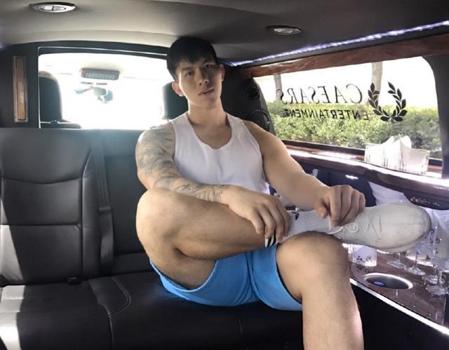 中国篮坛最强壮男人,出生体重仅2公斤,如今130公斤秒杀cba中锋