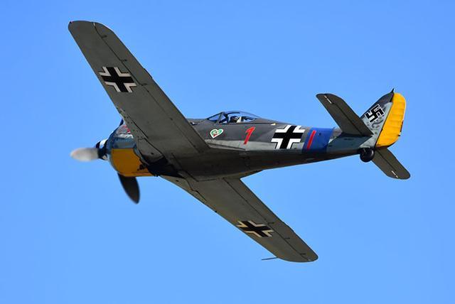 二战德军火力最猛的单发战斗机是哪款?是2挺机枪4门机炮的fw190