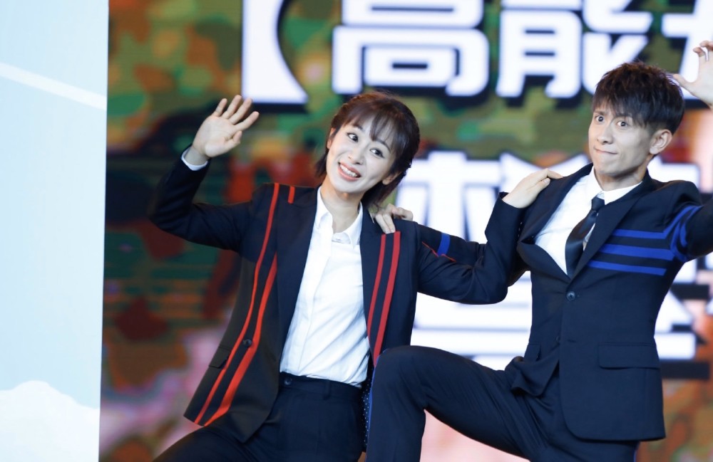 杨紫为张一山庆28岁生日,俩人16年友情太过感人,旧合影更是有爱