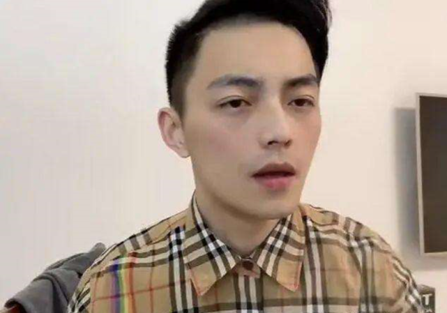 lol智勋每天播14小时,晚了还得道歉