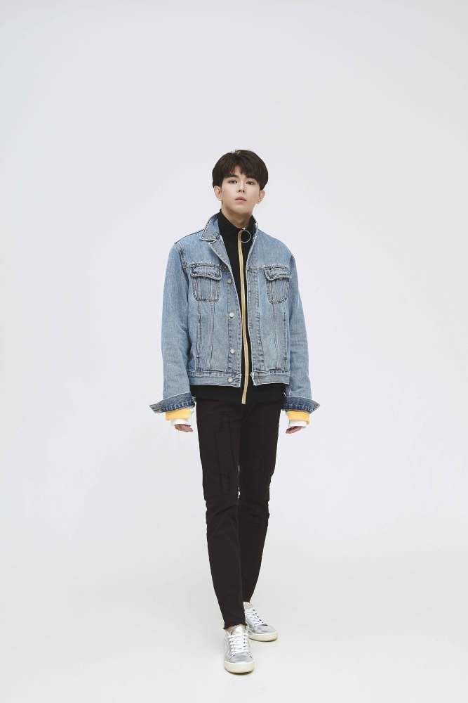 由《中国好声音》和《中国新歌声》节目中优秀的人气歌手李维,刘珂