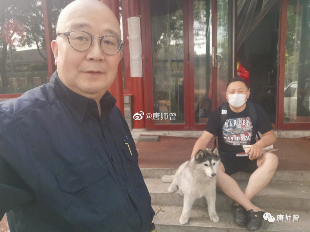 唐师曾:阎鹤祥《一个人的远行》