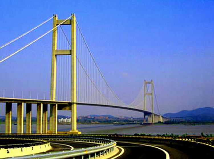 瞰17座全球主跨超千米的著名悬索桥