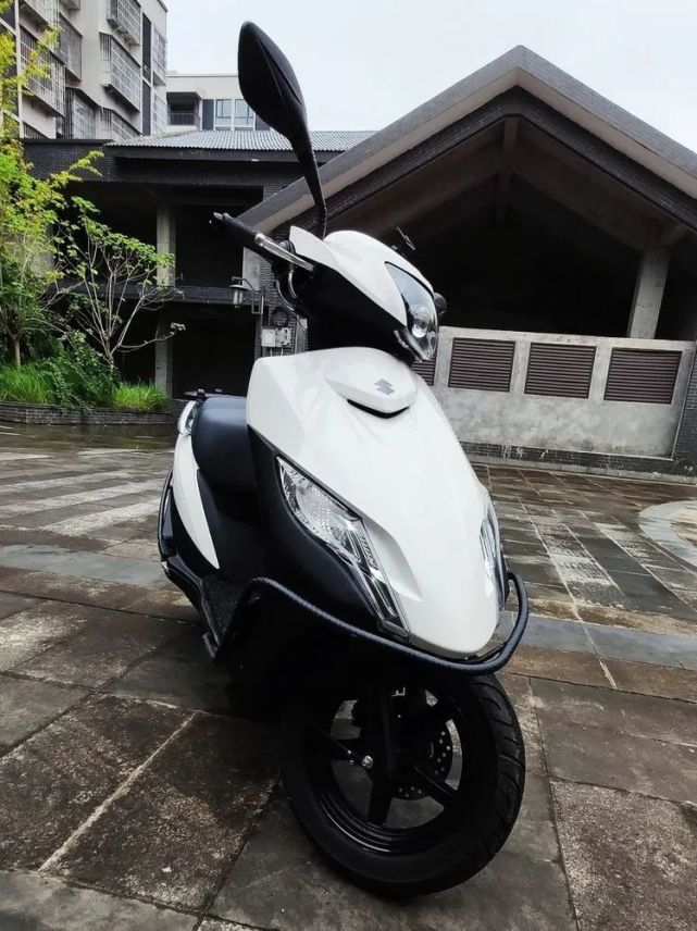 8千入手铃木uu125,新车百公里1.6升的油耗,简直不敢相信