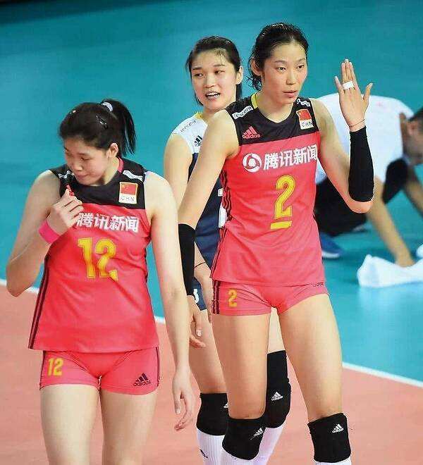不说不知道中国女排薪资究竟比国足低多少收视率成主要原因