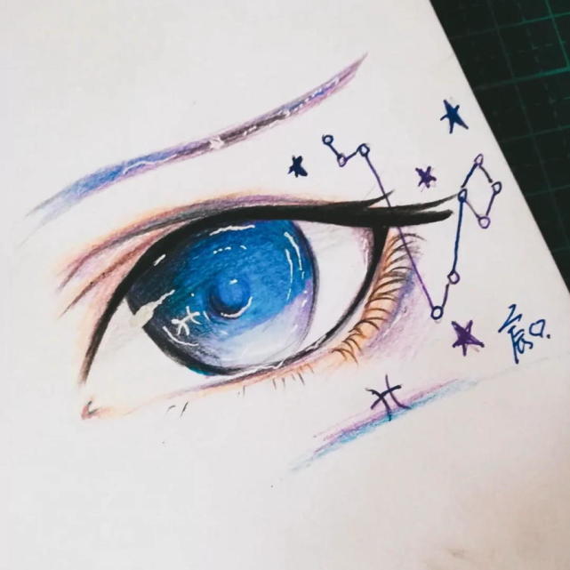 美术生把星座画入眼睛狮子座是金色的而水瓶座像月光