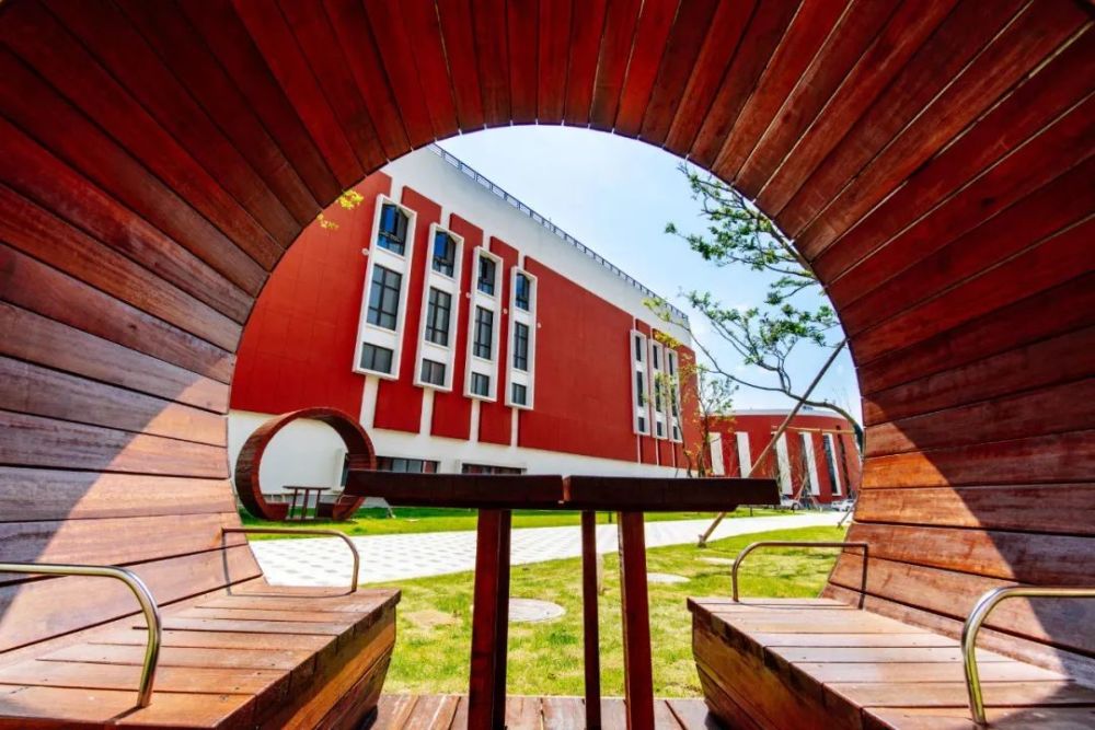 开学啦象山影视学院迎来首批大学生