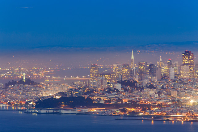 一半是火焰一半是海水硅谷面临出逃危机