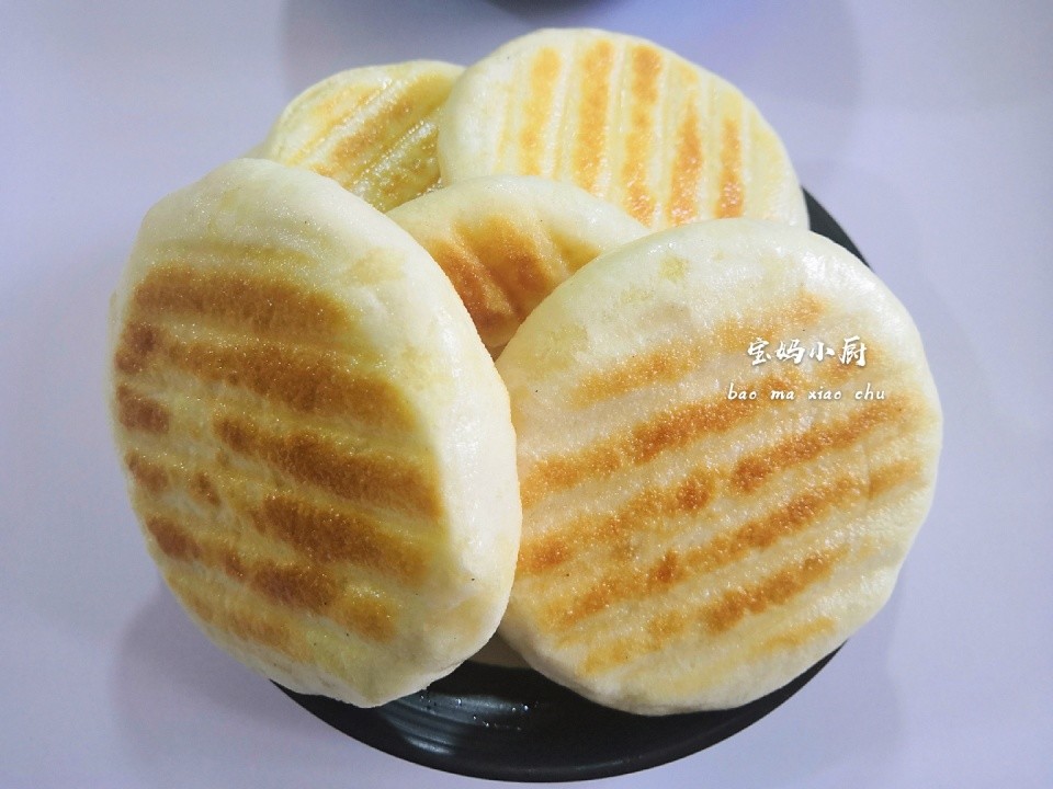 你烙的发面饼又干又硬?试试我这方法,3个小技巧,照着做暄又软