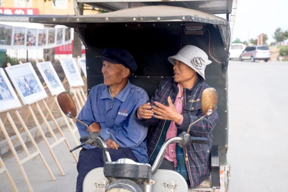 栗振国影展再次展出