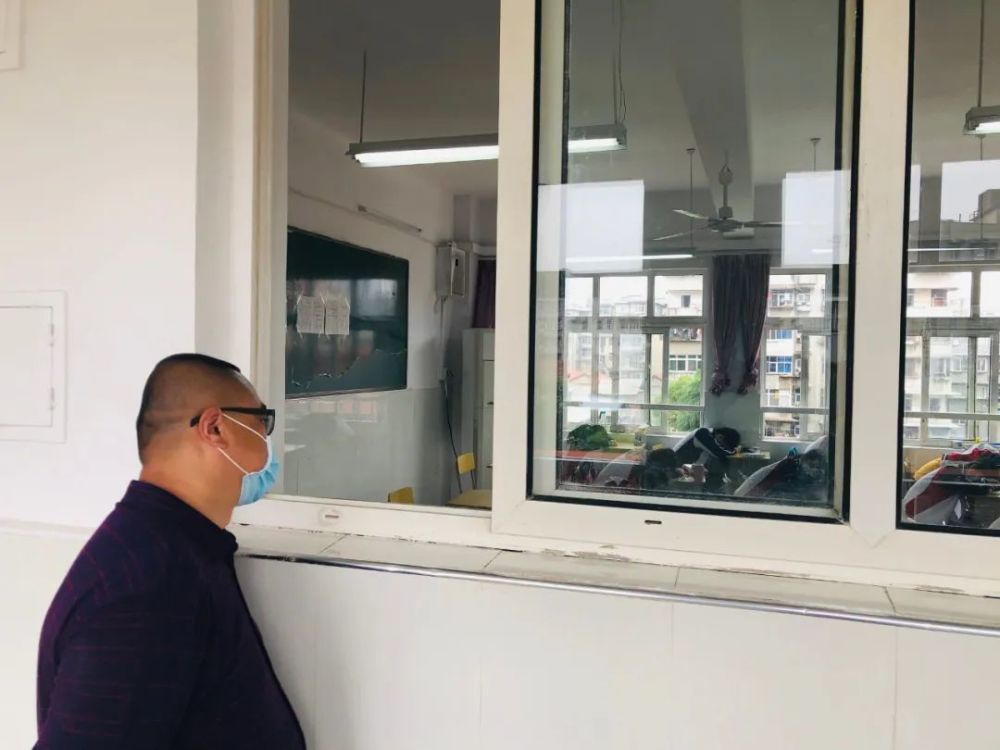 复学了武汉高三班主任的十二时辰