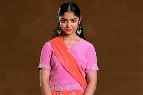 顺便提一句,她的姐姐帕瓦蒂·佩蒂尔(parvati patil),"parvati"是印度