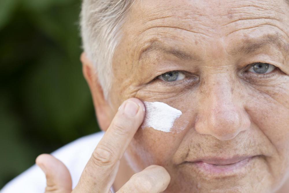 加速男性"早衰"的行为,熬夜排最后,看完榜首,劝你趁早改掉!