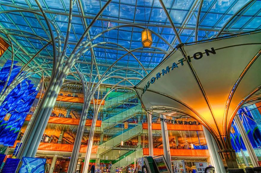 捷克·布拉格|设计师喜欢的100座图书馆，中国才占两个？