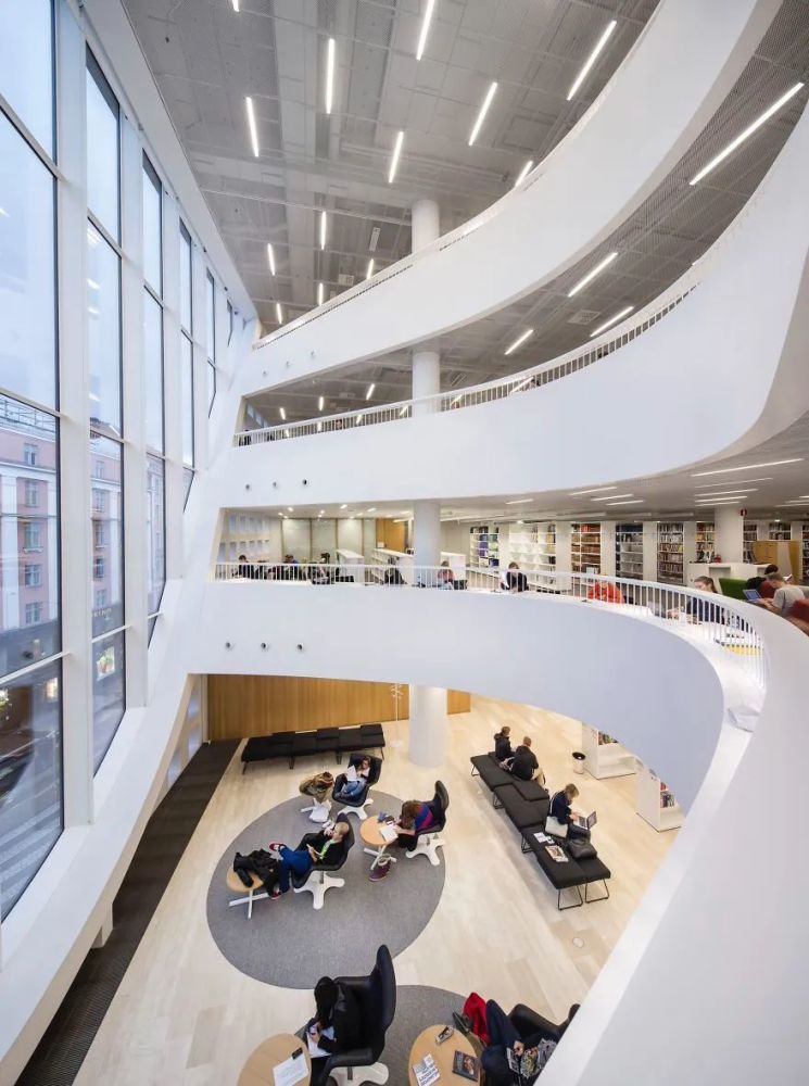 捷克·布拉格|设计师喜欢的100座图书馆，中国才占两个？