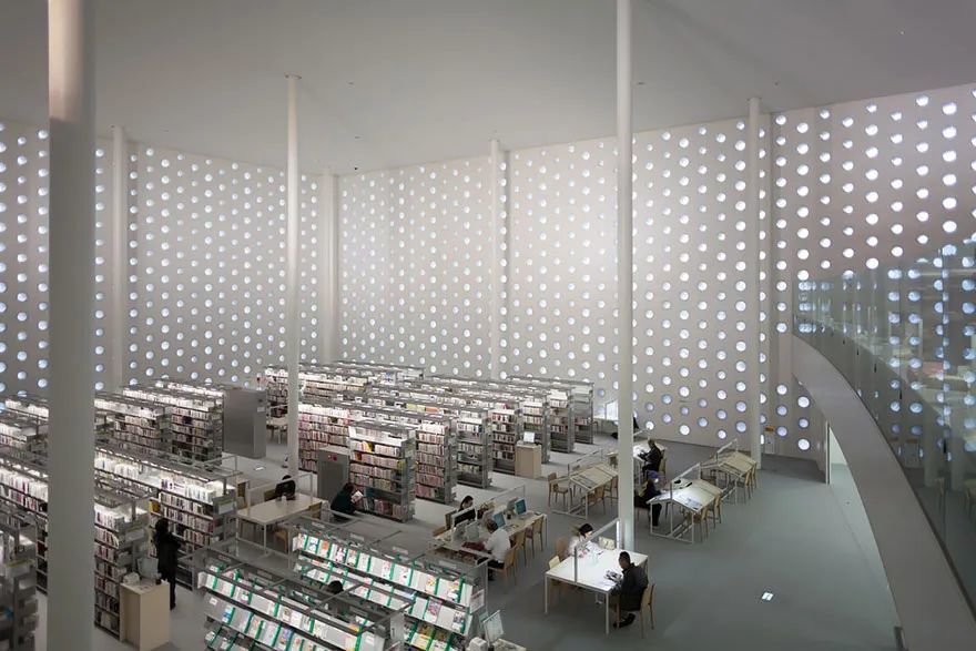 捷克·布拉格|设计师喜欢的100座图书馆，中国才占两个？