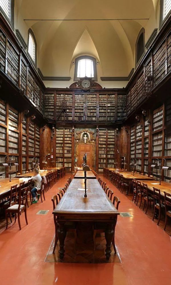 捷克·布拉格|设计师喜欢的100座图书馆，中国才占两个？