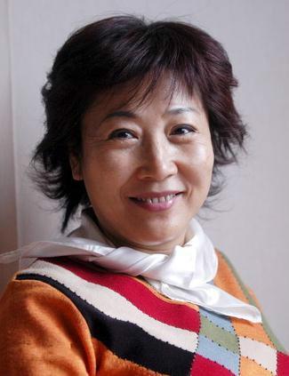 陈百玲因艺名小香玉和奶奶常香玉反目今55岁怎么样了