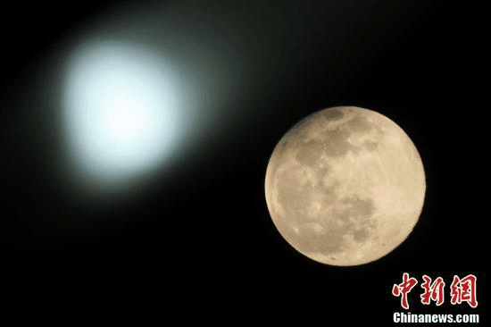 2020年2月9日超级月亮图片