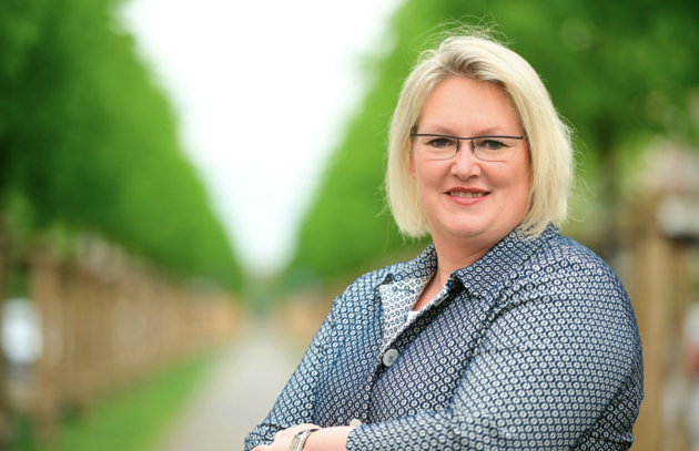 斯特凡妮·黑格尔斯(stefanie hegels)自2020年6月1日起,接任沃尔奇