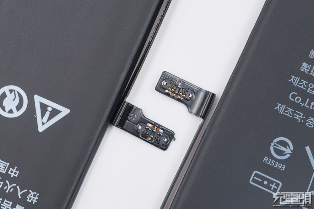 3500mah超大容量华严苛iphone6splus电池评测