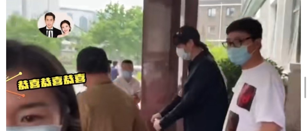 张若昀|张若昀发文自白似告白唐艺昕：无尽的时光过后，在茫茫星海中相逢