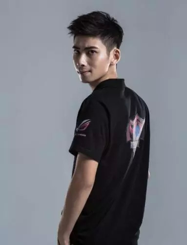 他是仙阁符号|亚瑟|vv|杀神|ag超玩会|上单|是仙|花木兰|落幕|杰斯