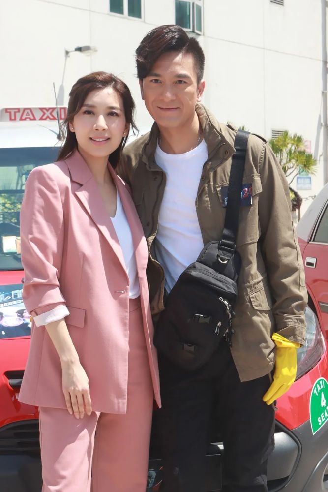 据港媒消息指,这次马国明将会在剧中开展四角恋,包括与饰演庄芷若的