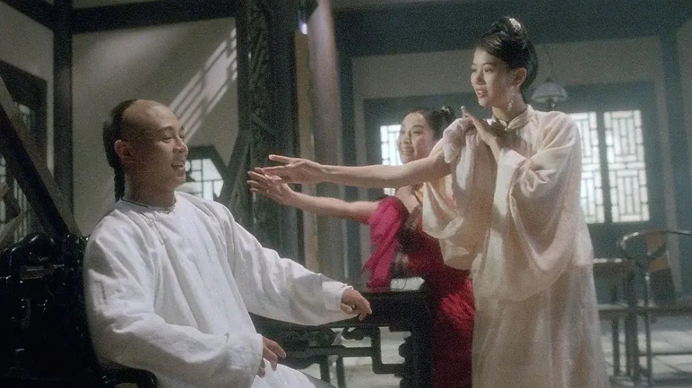 李连杰|全亚洲票房大卖8276万，陈百祥成惊艳一笔，他跟李连杰配戏很默契