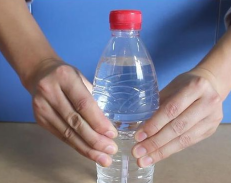 制作一个浮沉子就这么简单