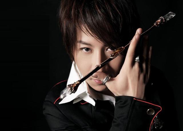 刘谦|刘谦在春晚后台被王力宏怒扇一耳光，这是为何？到底发生了什么