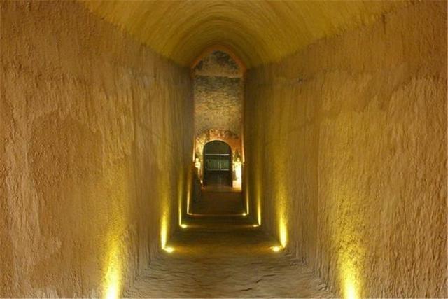 康熙景陵高规格的双妃园寝,存在的理由是什么?专家:它们是违章建筑