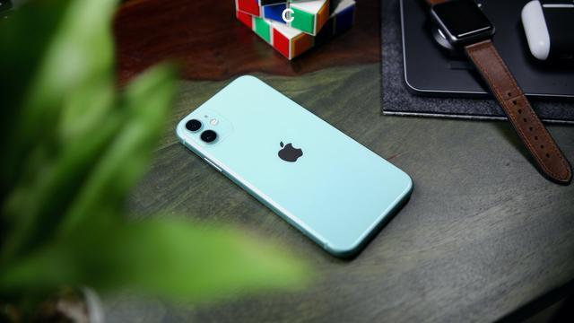 當時iphone11發佈之後,很多人都覺得它沒有5g網絡,並且是一款廉價機型