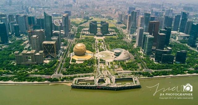 南京高楼排名2020_南京十大高楼排名2018第一高楼580米你去过几个!