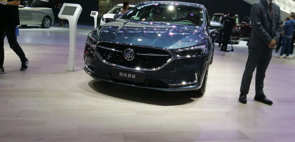 2020款君越上市,车长超5米,2.0t 9at,18.9万要啥亚洲龙_腾讯新闻