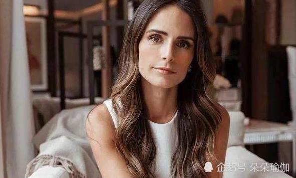 放弃了这个角色之后,乔丹娜·布鲁斯得到了出演米娅·托雷托的机会