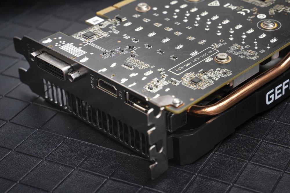 来自三风扇的诱惑要性价比还得看索泰rtx2060霹雳版