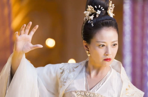 沉沉烬如霜香蜜天后最喜欢的儿媳妇你以为是穗禾其实是被大家忽视的她