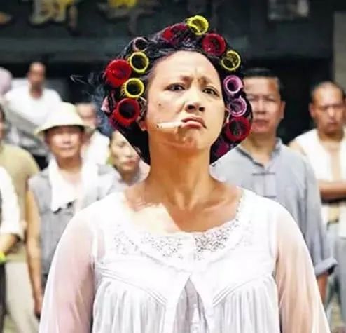 93年包租婆拥有400栋房子,做二房东是种什么样的体验?