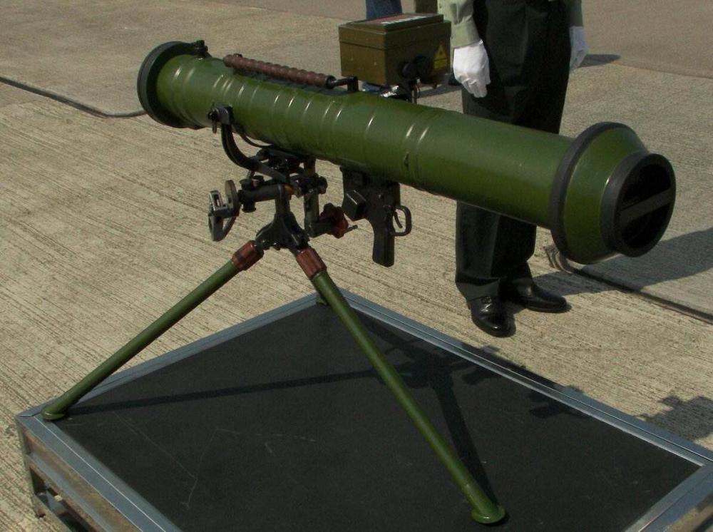 美国单兵武器就是标枪反坦克导弹和m4无后坐力炮的组合,中国最近些年