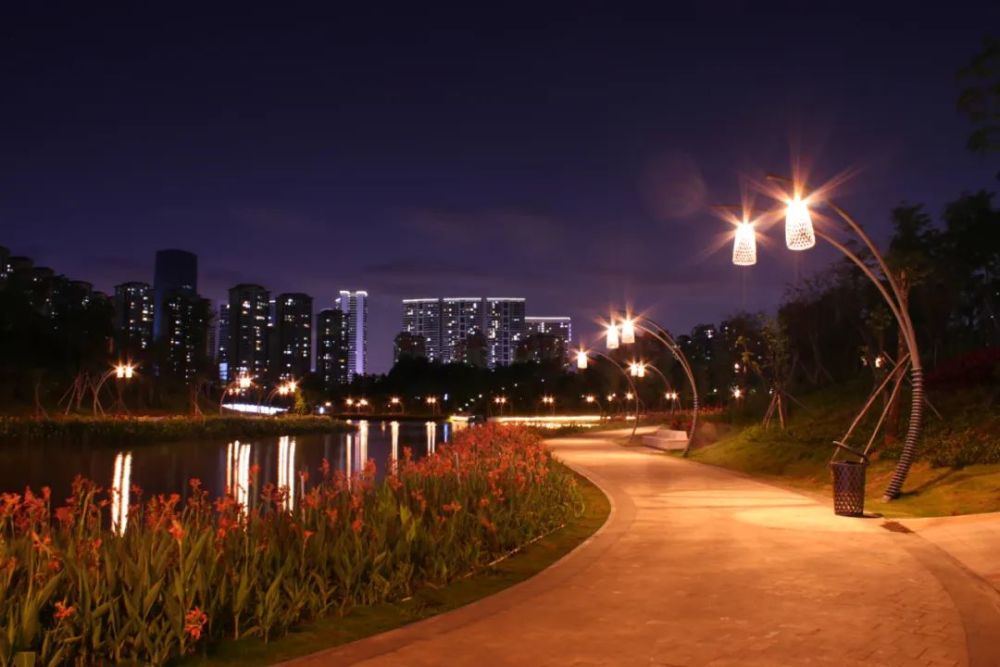 博爱湖的12小时太美了