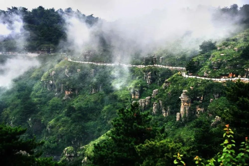 珏山这里有素以险峻雄奇而驰名的这里有太行山最值得一看的"清凉圣境"
