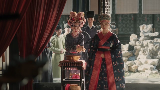 清平乐:徽柔含泪出嫁问怀吉好看吗?怀吉笑着回答好看,虐哭了