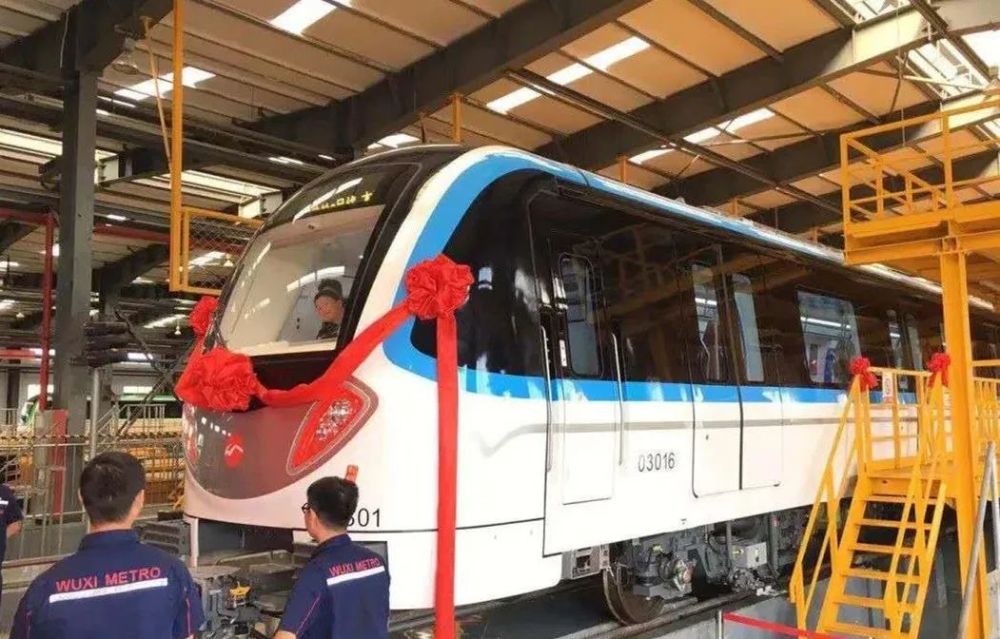 来了来了地铁三号线即将试运行