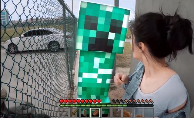 然而,一股嘶嘶的声音从一旁传了出来,定睛一看,苦力怕突然之间出现在