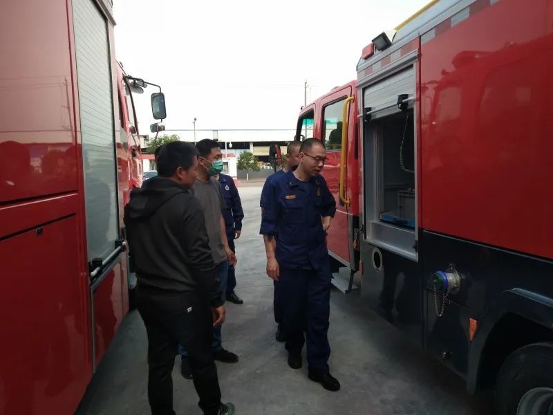 消防添新翼新车壮红门 腾讯新闻