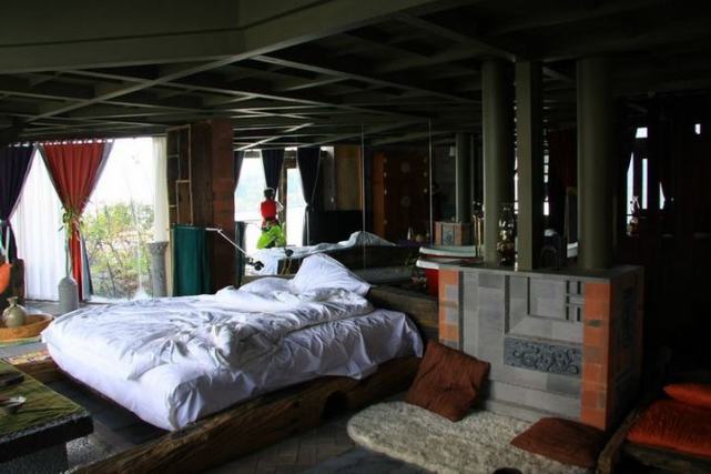 杨丽萍的"豪宅"有多脱俗?花3500万打造,仿佛建在"仙境"!