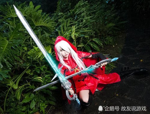 龙之谷2手游:小姐姐漫展cos阿尔杰塔,傲娇撇头神还原!网友:求转身!